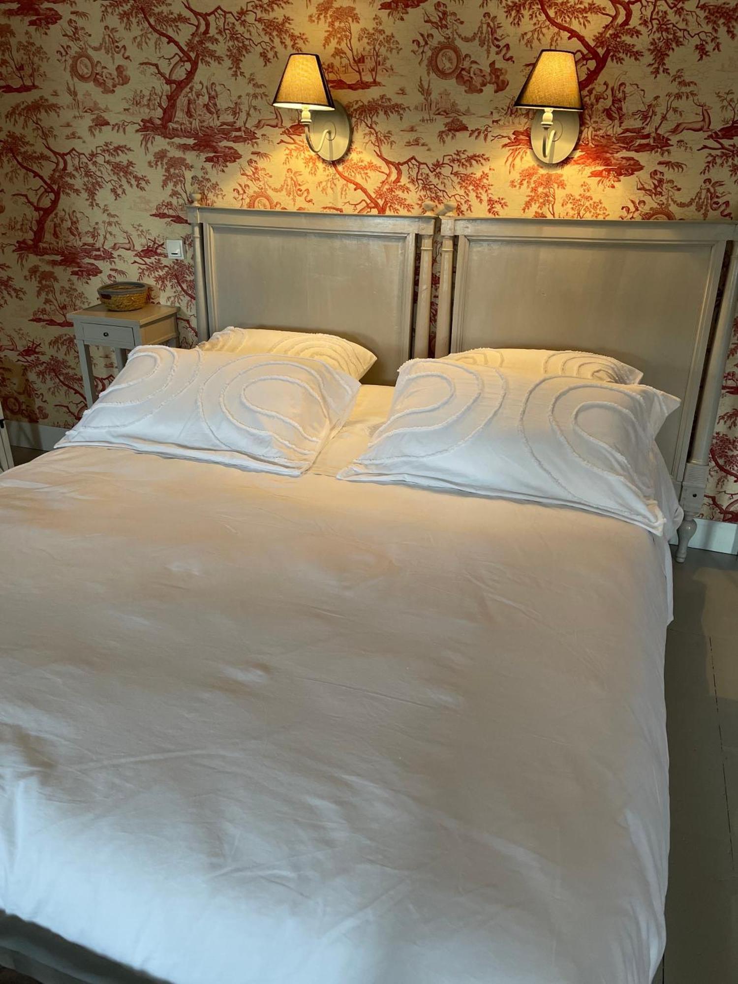 Belle Fontaine Hotel Бурж Екстериор снимка