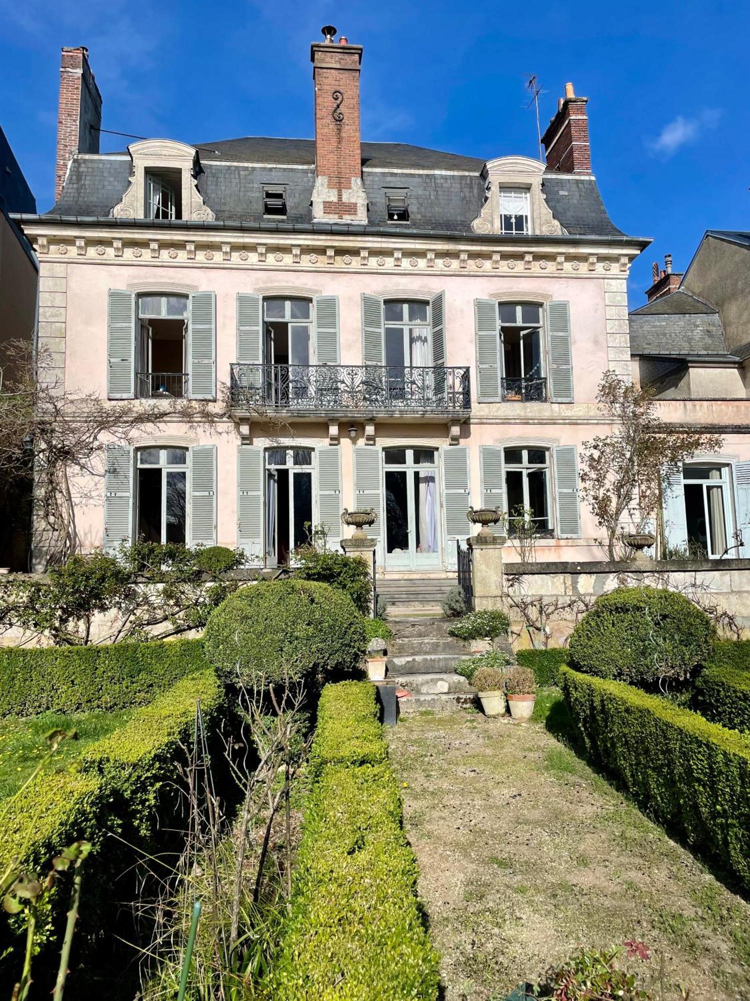 Belle Fontaine Hotel Бурж Екстериор снимка