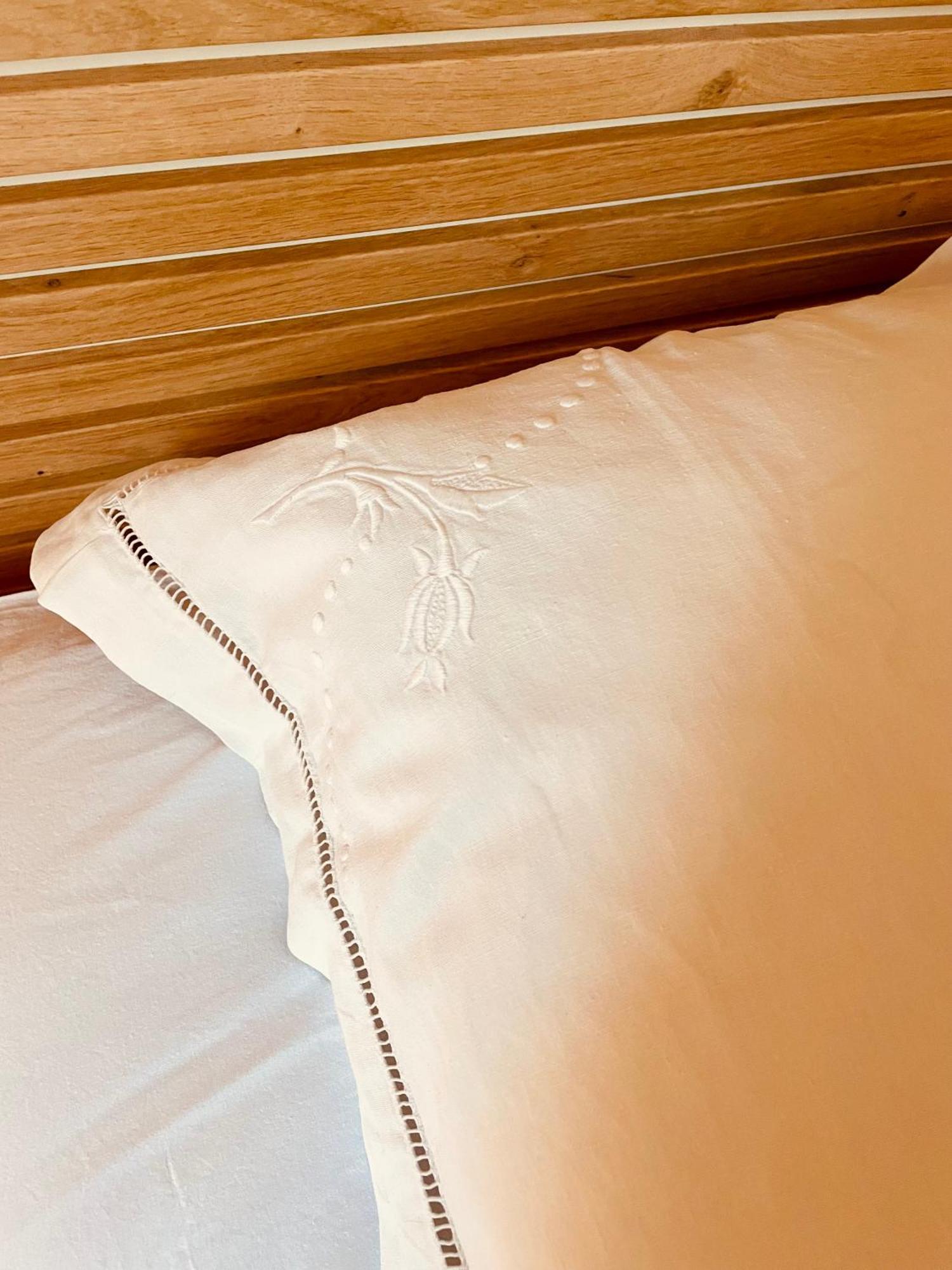 Belle Fontaine Hotel Бурж Екстериор снимка