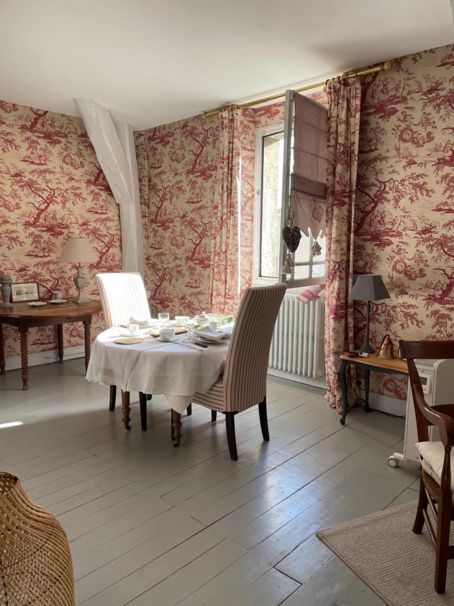 Belle Fontaine Hotel Бурж Екстериор снимка